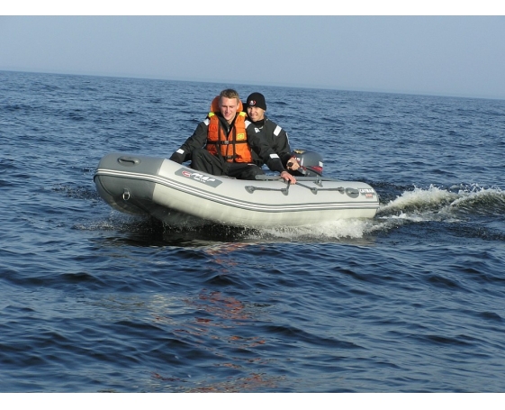 Надувная лодка Мнев Кайман N-330 (12мм. пайолы)