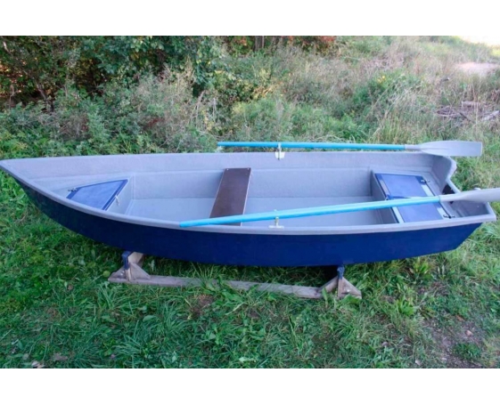 Корпусная лодка СПЭВ Мираж 370 (Пескарь) гребная