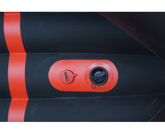 Надувная лодка Badger ARL420 (Черный/красный)