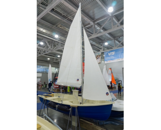 Корпусная лодка Виза-Яхт ВИЗА Комби-395 без парусного вооружения Зеленый/синий