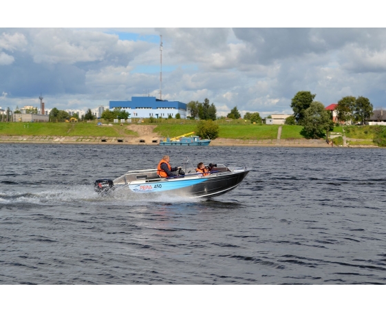 Корпусная лодка Рейд 450 C алюминиевая