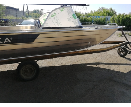 Корпусная лодка Тактика 450 DC